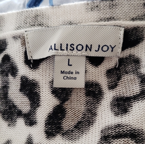 Evereve Allison Joy leopard print long cardigan  size Large - Picture 3 of 8